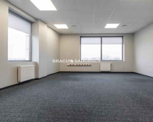 Powierzchnia biurowa z parkingiem  - 400m2