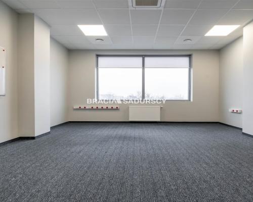Powierzchnia biurowa z parkingiem  - 400m2
