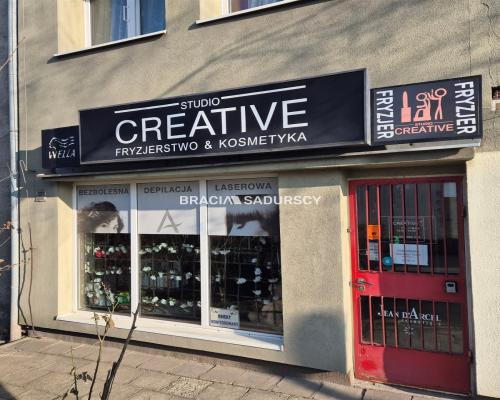 Działający fryzjer odstąpi lokal 64m2