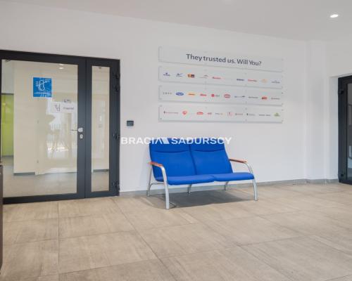 Lokal biurowo-magazynowy, 299m2, winda, dwa piętra