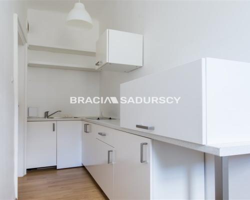 kamienica z windą, lokal biurowy 80m2, 3pok