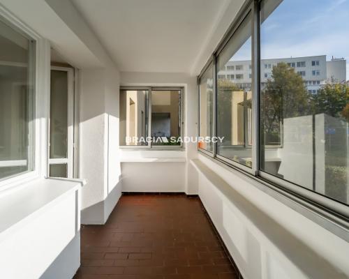 lokal na biuro, 64m2 na parterze,parking+tramwaj