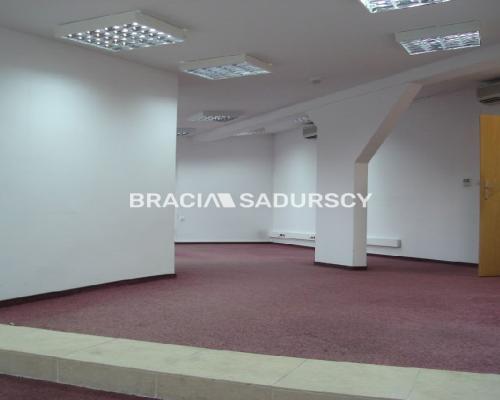 *Zdjęcia należą do właściciela oferty.    
     
Powierzchnie biurowe do wynajęcia w bardzo dobrym, ruchliwym miejscu w Krakowi