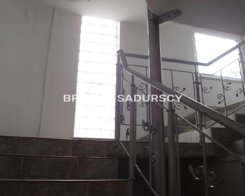 *Zdjęcia należą do właściciela oferty.    
     
Powierzchnie biurowe do wynajęcia w bardzo dobrym, ruchliwym miejscu w Krakowi