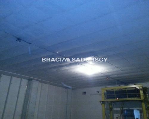 *Zdjęcia należą do właściciela oferty.   
 
Do wynajęcia powierzchnia magazynowa w Krakowie. 
Powierzchnia hali około 475 m2 z