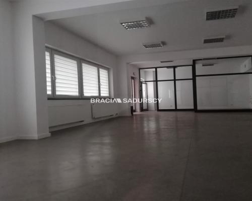 Niepołomice hala produkcyjna z 2 suwnicami