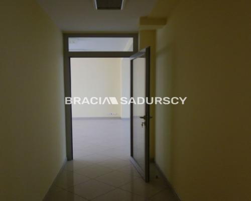 *Zdjęcia należą do właściciela oferty.   

   Do wynajęcia reprezentacyjny lokal biurowy klasy A o powierzchni 180 m&sup2; znaj