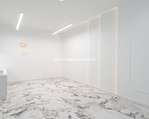 5 gabinetów zabiegowych / parking / ul. Józefińska