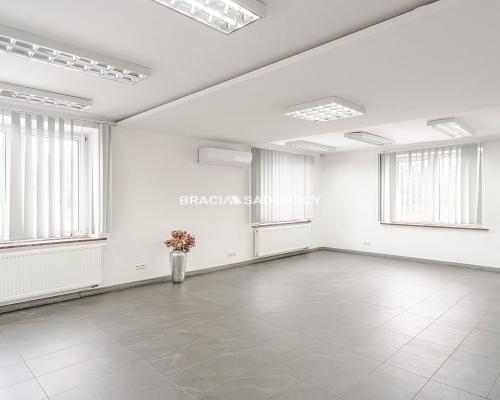 Przestronny lokal usługowy 270 m² – Zakopiańska