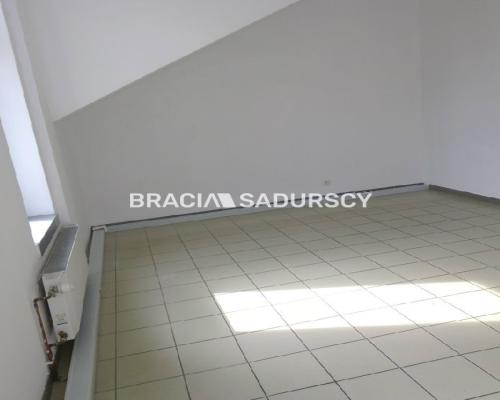 *Zdjęcia należą do właściciela oferty.   
 
Polecamy do wynajęcia atrakcyjne piętro leżące na II piętrze biurowca o powierzchni