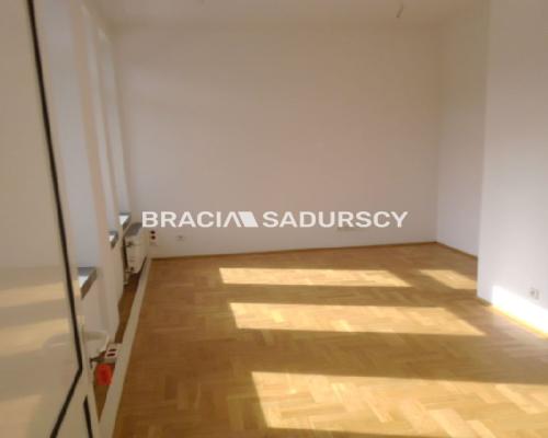 *Zdjęcia należą do właściciela oferty.   
 
Polecamy do wynajęcia atrakcyjne piętro leżące na II piętrze biurowca o powierzchni