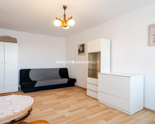 2 pokoje z loggią na Bratysławskiej