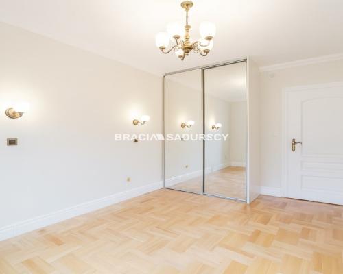 2 pok. mieszkanie 53,1m2,centrum,super lokalizacja