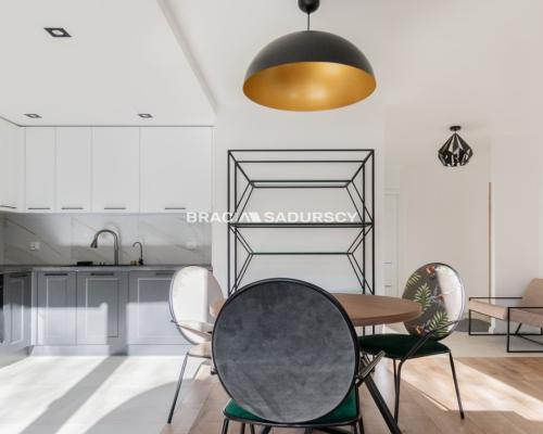 3 pokoje, Prokocim, komunikacja