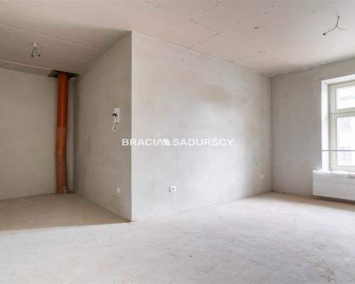 Mam na sprzedaż  idealne mieszkanie z jedną sypialnią na start lub pod inwestycje, w standardzie deweloperskim,  na ul. Kalwary