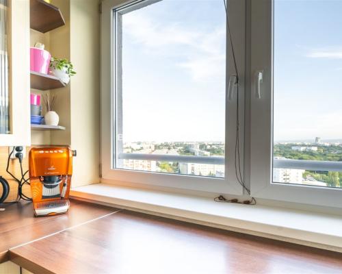 Panoramiczne 2-pokojowe mieszkanie z loggią !