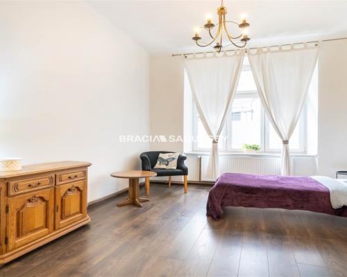 3 pokoje, 70m2 w sercu Krakowa - ul.Długa