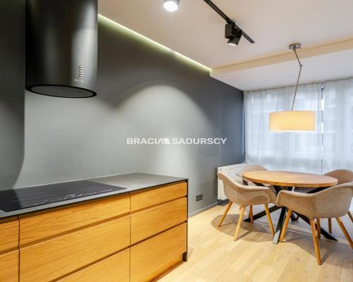 Nowoczesne 2 pokoje, garaż, ul. Sołtysowska