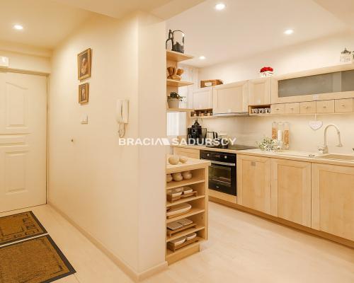 Wygodne mieszkanie 2 pokojowe w centrum.