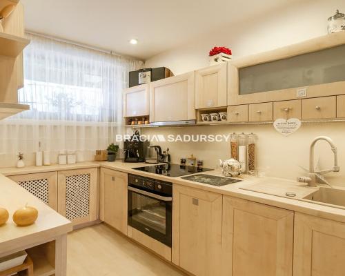 Wygodne mieszkanie 2 pokojowe w centrum.