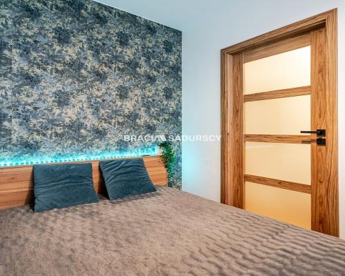 Nowoczesna w pełni wyposażona kawalerka.