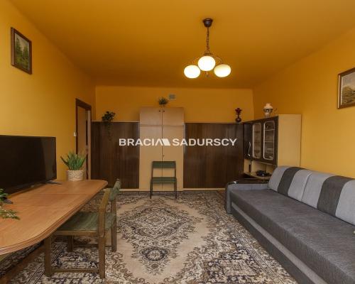 2-pokojowe mieszkanie z balkonem, 1 piętro