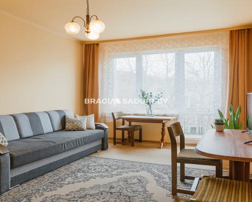 2-pokojowe mieszkanie z balkonem, 1 piętro