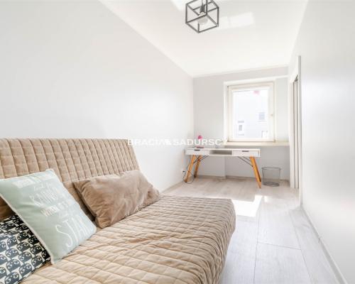 ul. Nowohucka - 2-pokojowe mieszkanie z balkonem