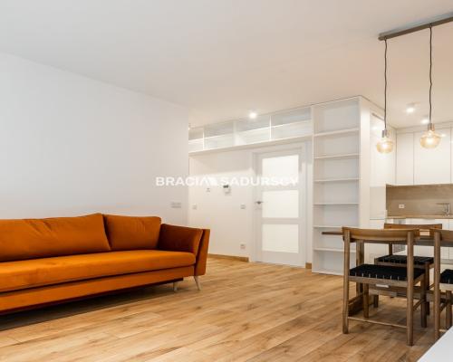 2pok Krowodrza z ogródkiem i parkingiem podziemnym