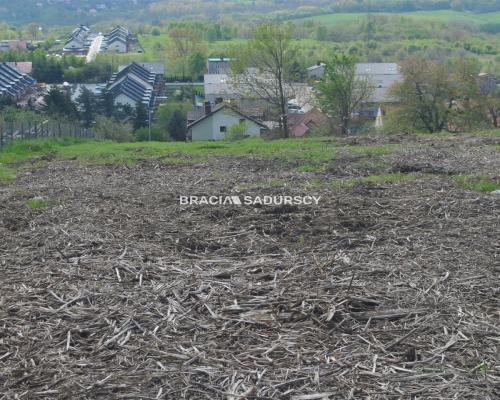 Działk MN2 przy ul. Magnoliowej w Wieliczce.