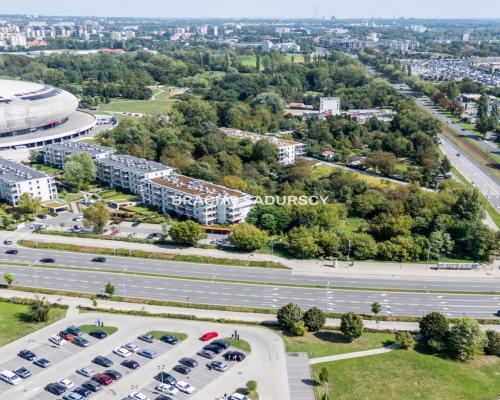 Akademik / Hotel / Biurowiec / Lok. niemieszkalne