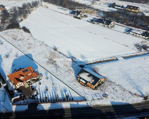 Działka z budynkiem 240m2/szeregówki/bliźniaki