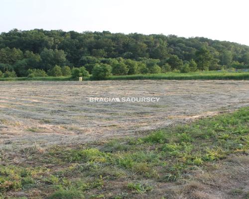 Atrakcyjna działka budowlana w Libertowie.