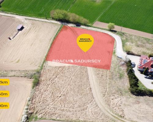 Wspaniała działka budowlana w Książniczkach 21,5a