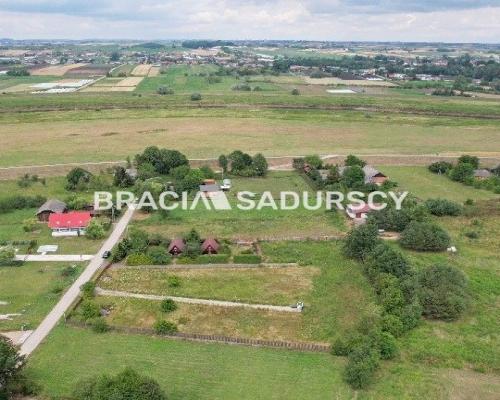 Działka budowlana w sielskim zakątku !