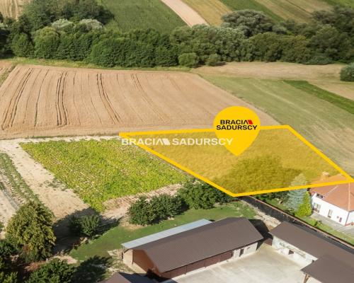 Zdzięsławice, gmina Michałowice. Działka 15 arów