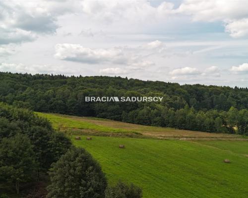 Działka budowlana o powierzchni 30 arów w Brodach