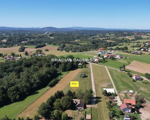 Podolany - działka budowlana o pow. 10 ar&oacute;w!  
 
Działka budowlana o pow. 10 ar&oacute;w położona w Podolanach, gmina Ka