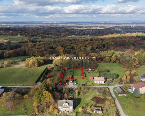 Piękna działka z domkiem letniskowym w Bęczynie gm. Brzeźnica    

  Oferujemy piękną działkę o powierzchni 2017 m 2 , położoną