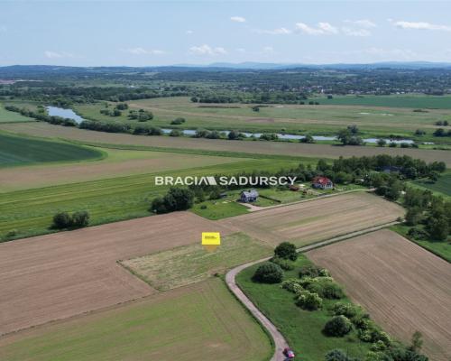 Działka z pozwoleniem na budowę w Wołowicach!