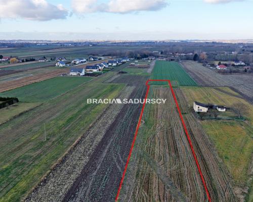 Działka budowlana o pow. 46 ar&oacute;w w Krakowie - Nowej Hucie   
 
Przedmiotem oferty jest działka o nr  302    położona w o