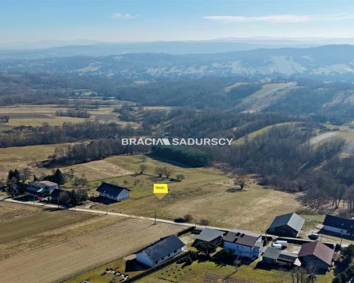 Wola Radziszowska | 52 ary z prywatnym lasem i dożywotnią gwarancją widoku na Babią G&oacute;rę (25 min od Krakowa)   

 Wyobra