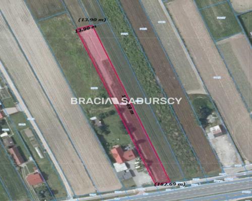 Działka budowlana o pow. 23 ar&oacute;w w Krakowie - Nowej Hucie   
 
Przedmiotem oferty jest działka o nr  323/2    położona w