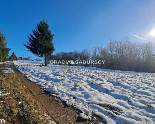 Działka budowlana Krzyszkowice 17 arów