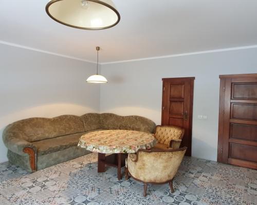 Dom Wolnostojący + Garaż + Pom. Gospodarcze OKAZJA