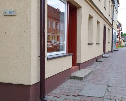 Lokal handlowy usługowy biurowy w centrum Płot