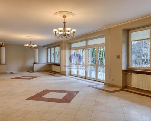 Saska Kępa: willa biurowa 687 m2