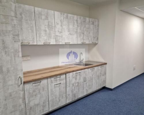 Mokotów: budynek biurowy 489m2