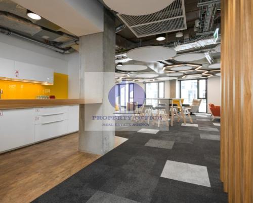 Włochy: lokal biurowy na wynajem