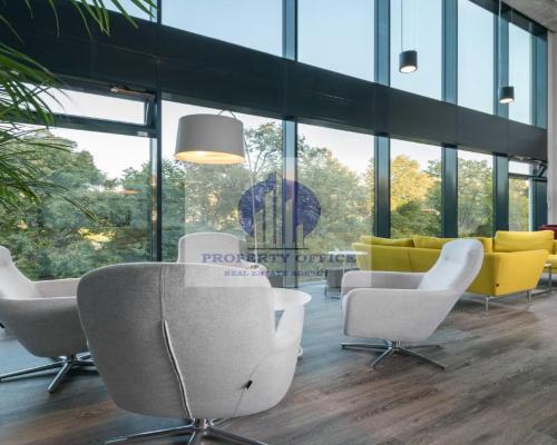 Włochy: lokal biurowy na wynajem